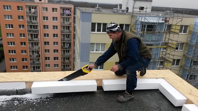 rekonstrukce střechy fr ondříčka panelák  (5)